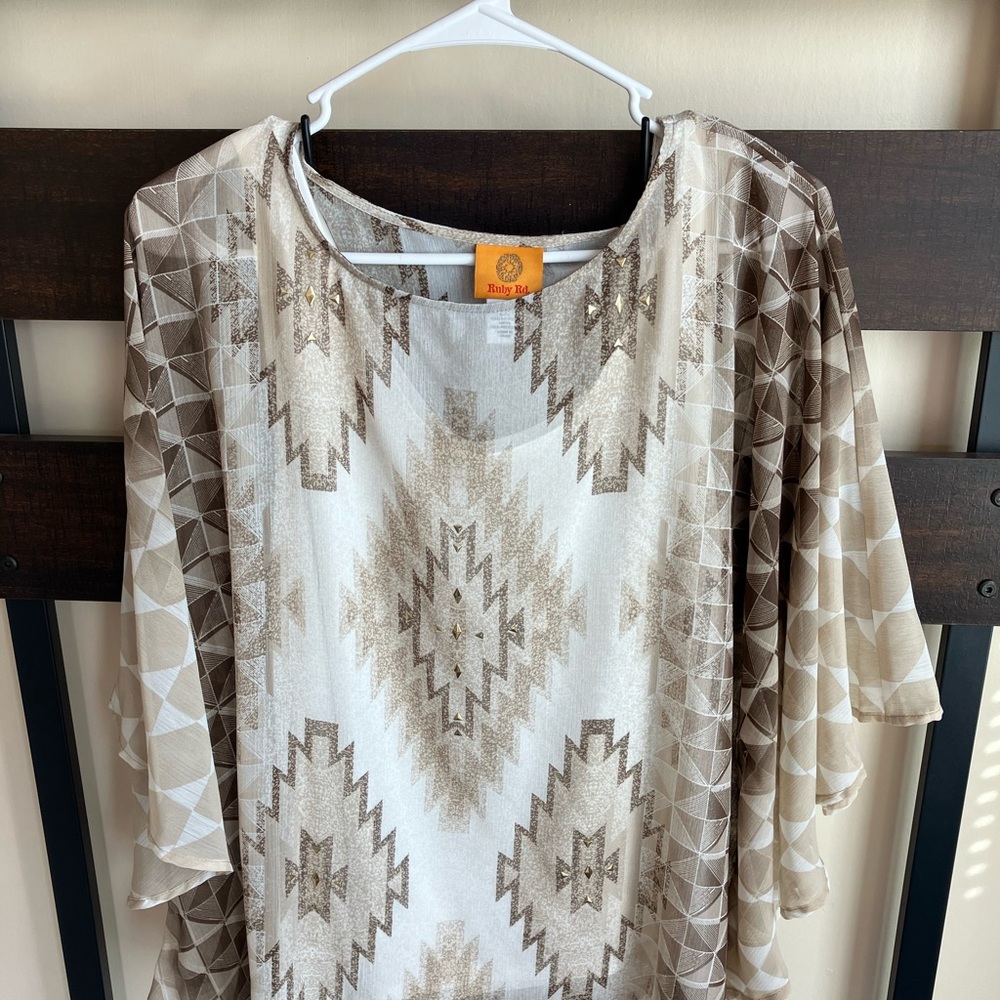 Geometric Patterned Women's Top